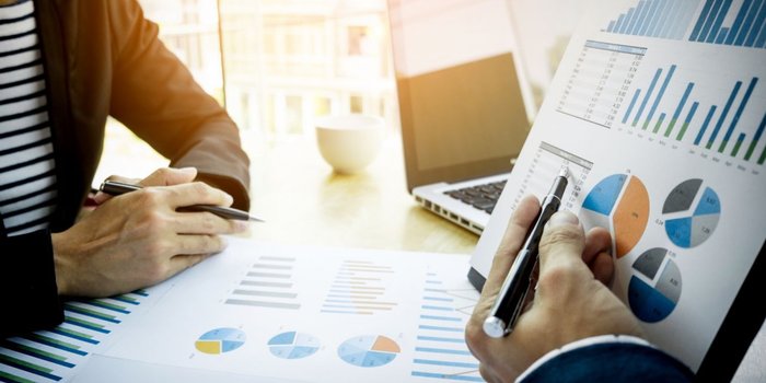 Use These Growth Strategies to Build a 6 Figure Business