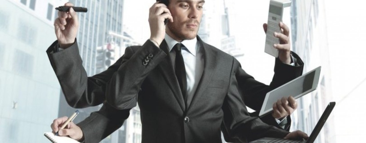 كيف تجمع بين 3 وظائف في وقت واحد؟