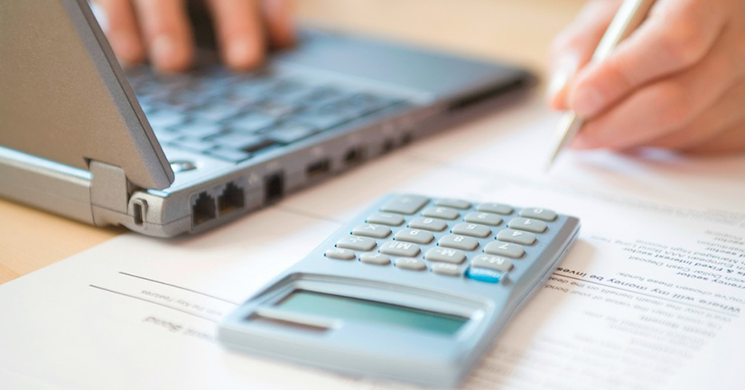 أخطاء مالية كارثية يرتكبها الشباب عند بلوغ سن الثلاثين.. لا تفعلها!