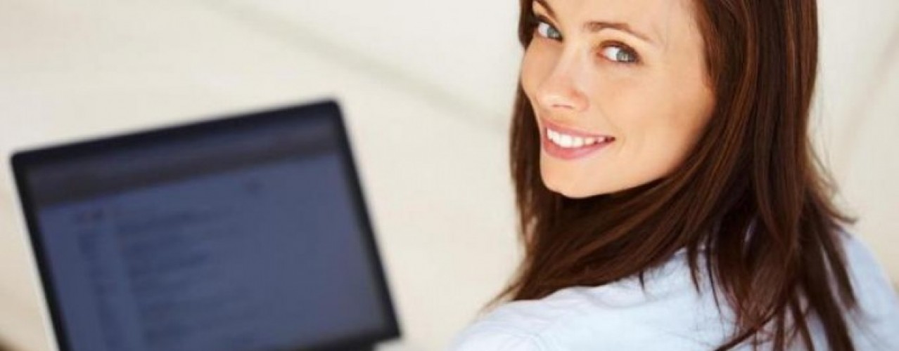 يمكنك الآن الدراسة في أفضل الجامعات العالمية وأنت تجلس في بيتك