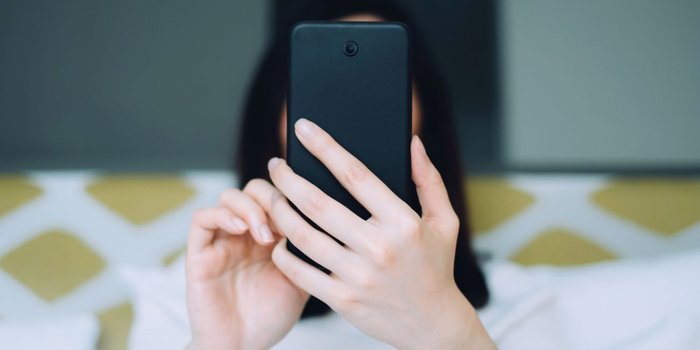 Can Social Media Persuade You to Spend More Money? Can Social Media Persuade You to Spend More Money?