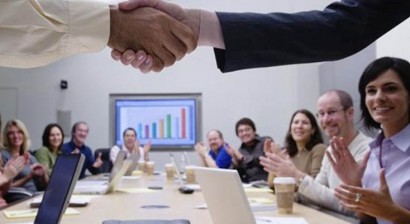 خطوات بسيطة تجعل ” الإجتمـاعات الوظيفية ” أكثر فعالية ونجاحاً خطوات بسيطة تجعل ” الإجتمـاعات الوظيفية ” أكثر فعالية ونجاحاً